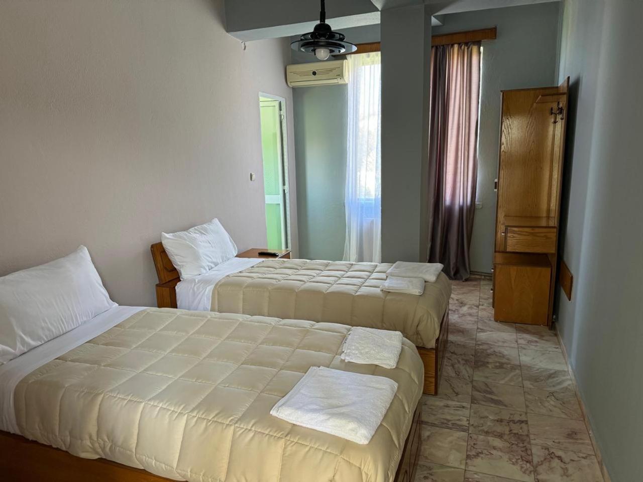 Sirena Hotel Tushemisht Eksteriør bilde